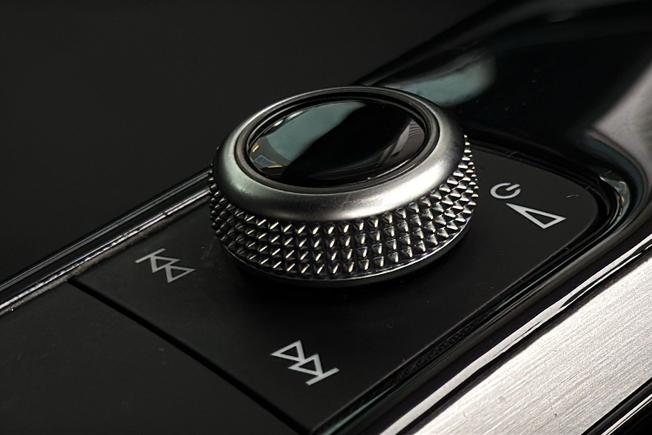AUDI S4 Photo 34