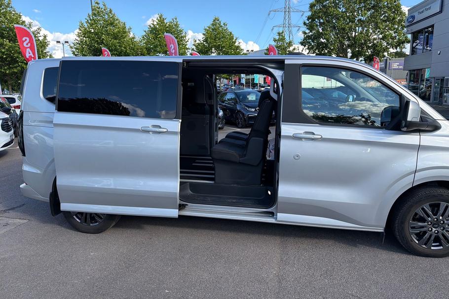 Used Ford TOURNEO CUSTOM WN26TXR 33
