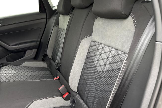 VOLKSWAGEN Polo Photo 9