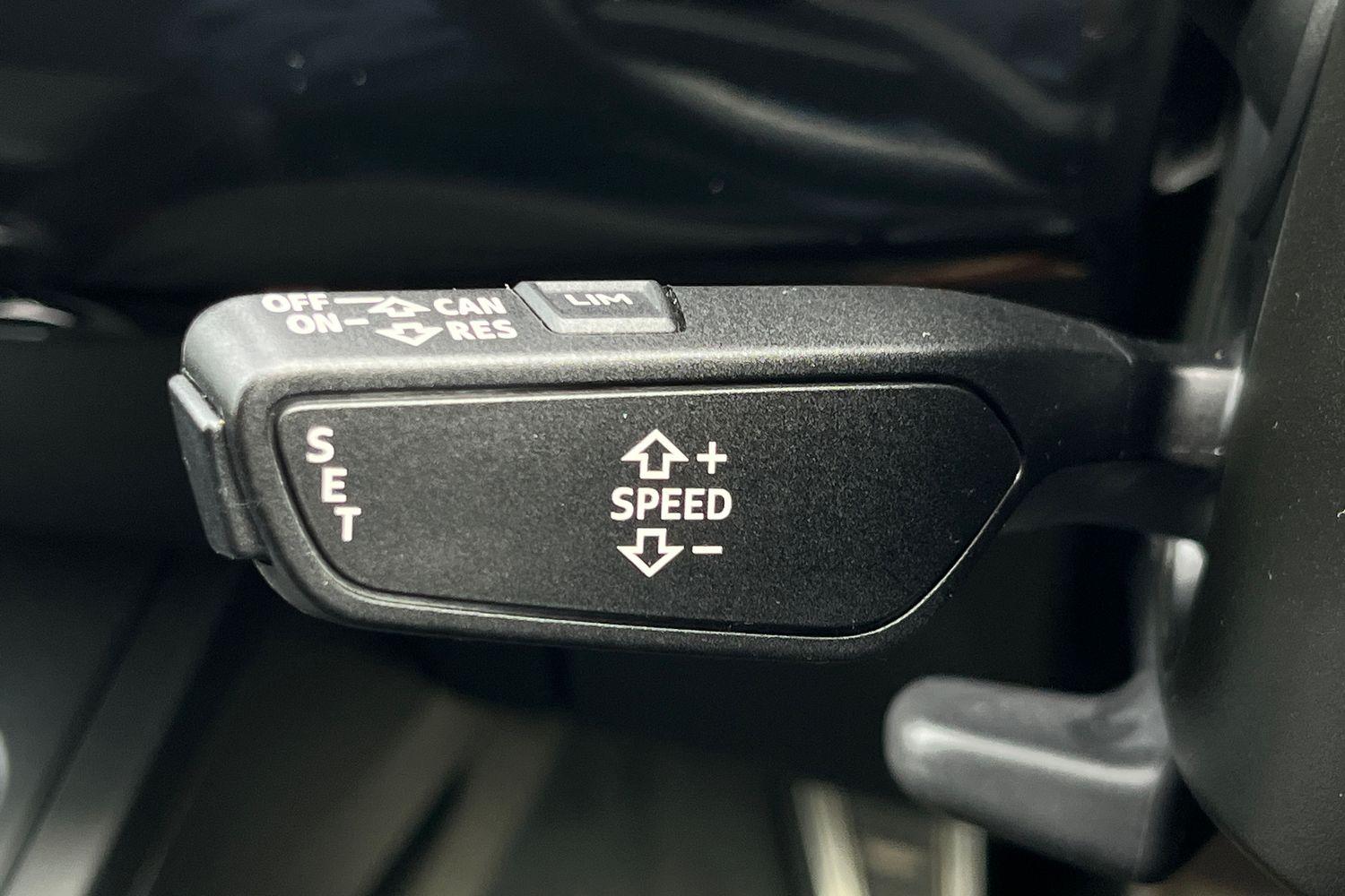 Audi A4 Photo 25