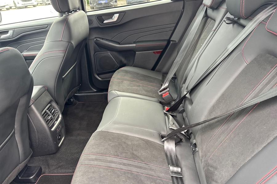 Ford KUGA Photo autoimg-7c3022f2a0dac9b54b64d4e8b230aafe5609fb07.jpg