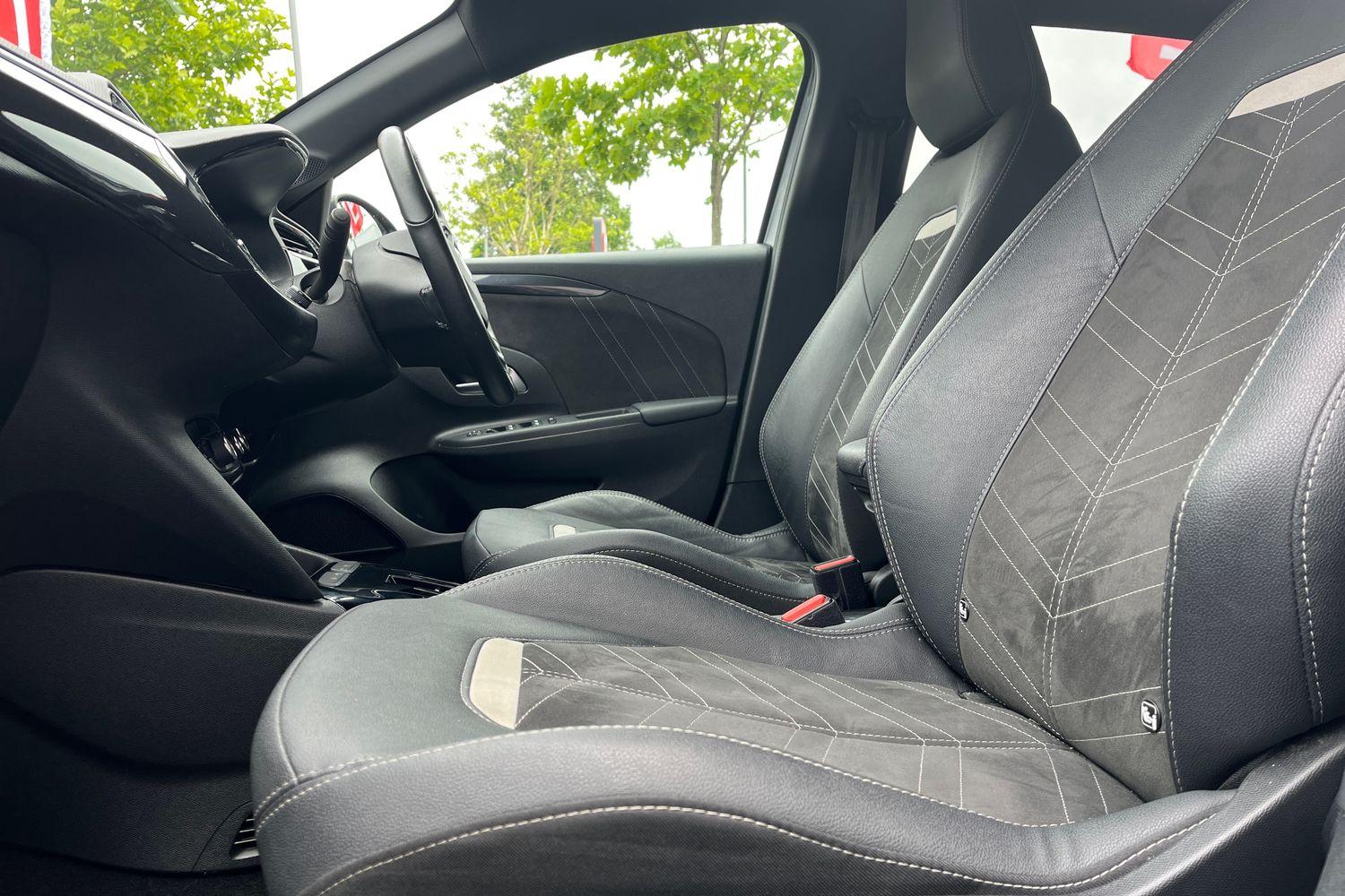 Vauxhall CORSA Photo 18