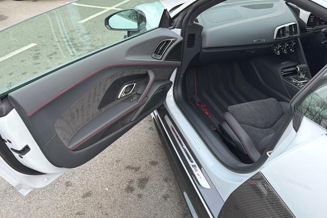 AUDI R8 Photo 48