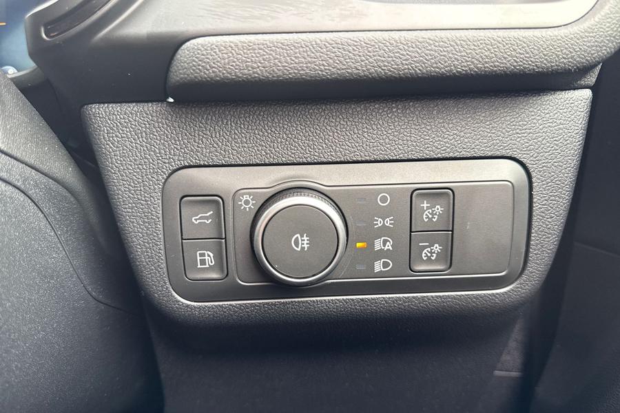 Ford KUGA Photo autoimg-7c3ae9202fbd57a9830a80078640a42ecfe203e4.jpg