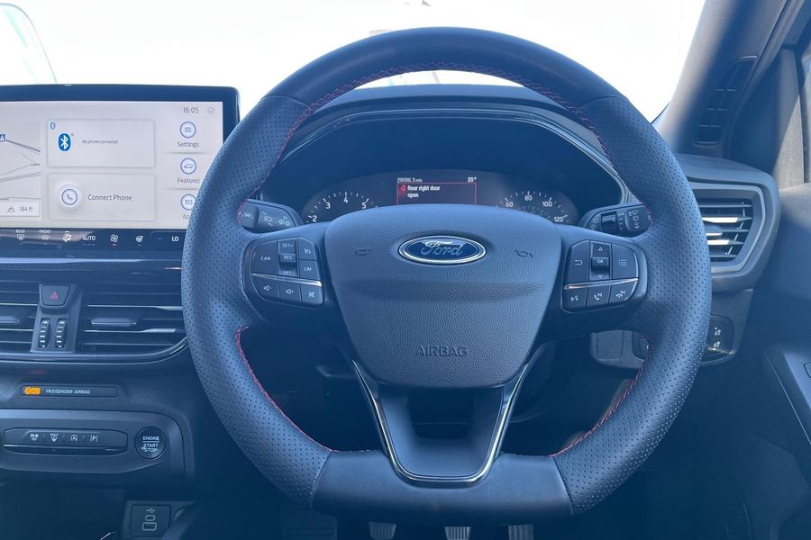 Ford FOCUS Photo autoimg-7c3b9d584c3d16090831eec945075d14d1b0076d.jpg