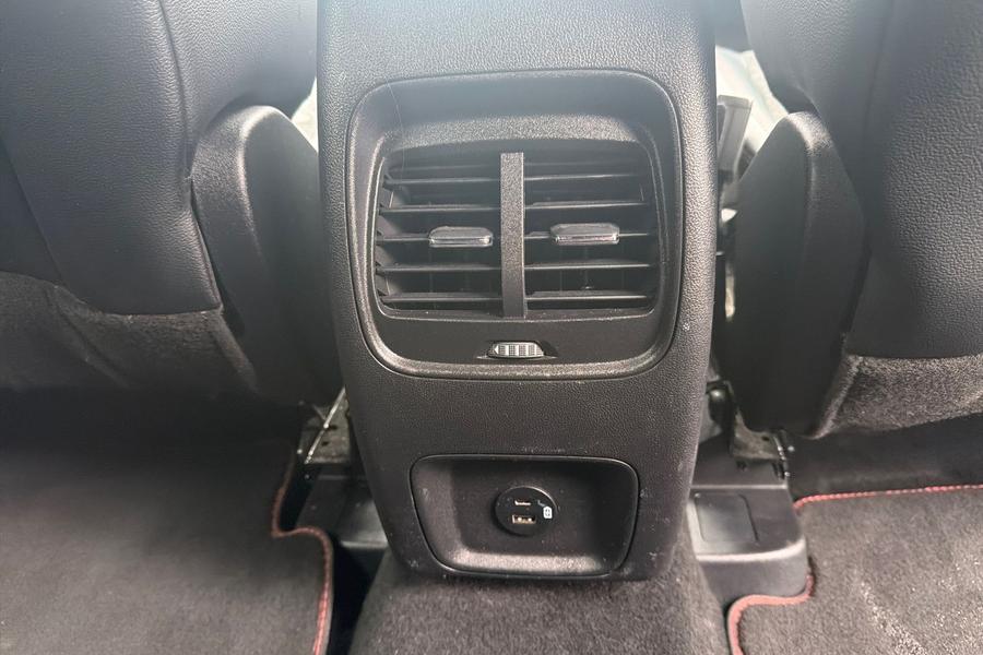 Ford KUGA Photo autoimg-7c3cfecf335e7e06e276c169897db4b071453923.jpg