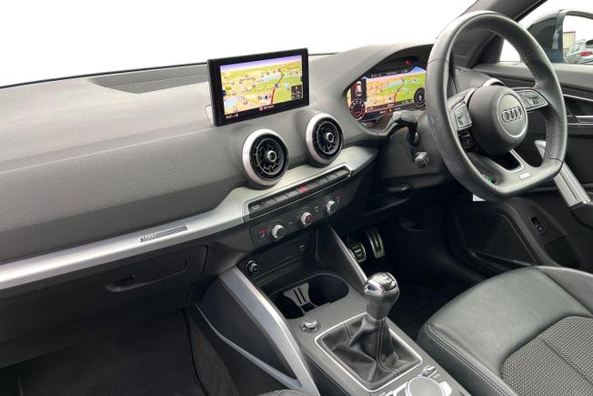 AUDI Q2 Photo 2