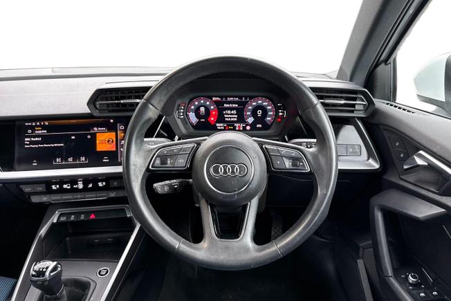 Audi A3 Photo 11