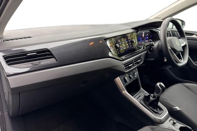 VOLKSWAGEN Polo Photo 2