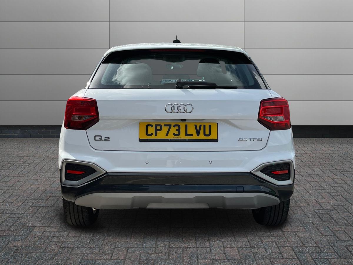 Audi Q2 Photo 6