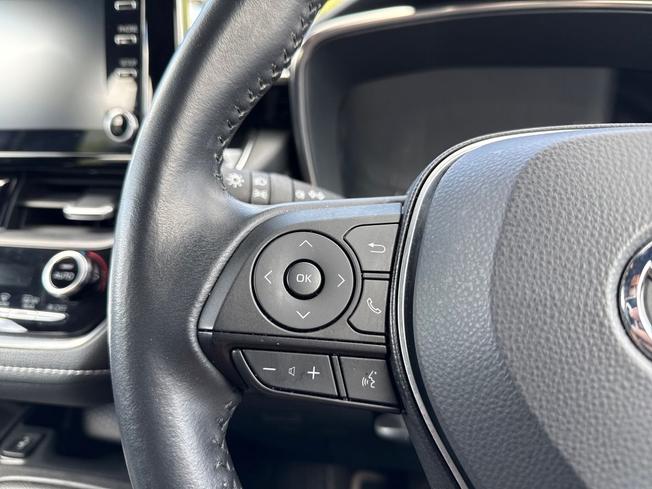 TOYOTA Corolla Photo 16