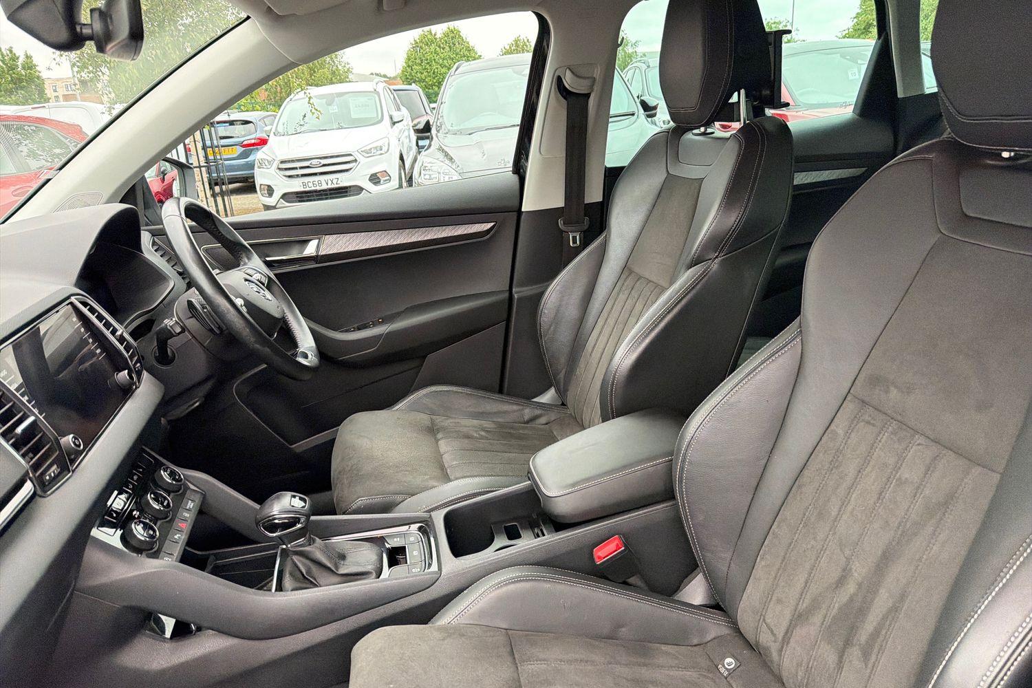Skoda KAROQ Photo 18