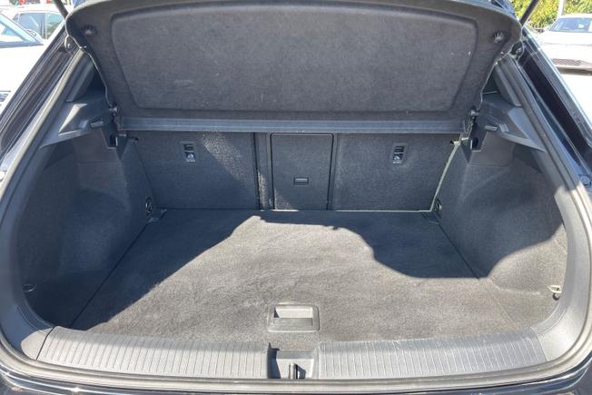 VOLKSWAGEN T-Roc Photo 12
