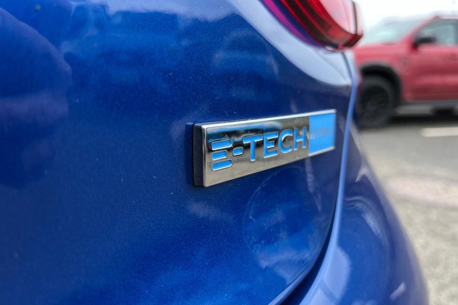 Renault CLIO Photo autoimg-7c4cf9bec2a369e250c170c029a1c3de23bbd11c.jpg