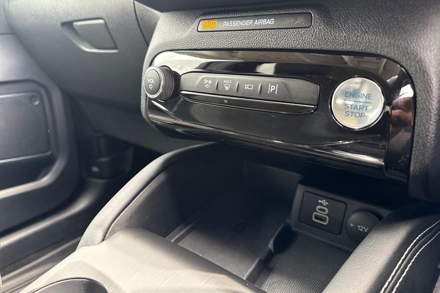 Ford KUGA Photo autoimg-7c4d3aa158349583f9ca95b4cc7a7fd5071cdd7a.jpg
