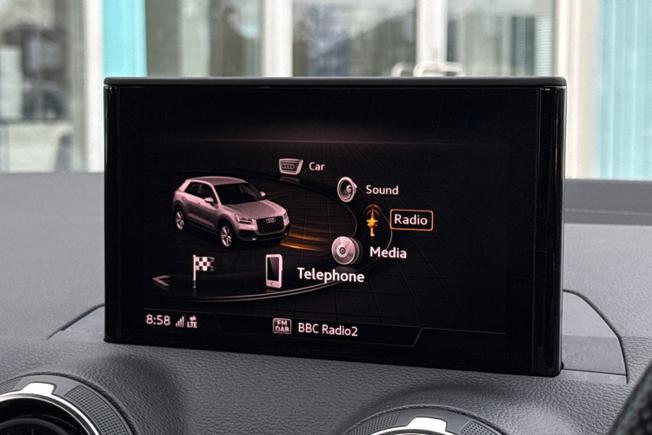 AUDI Q2 Photo 13