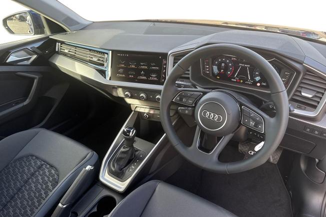 AUDI  A1 Sportback Photo 6