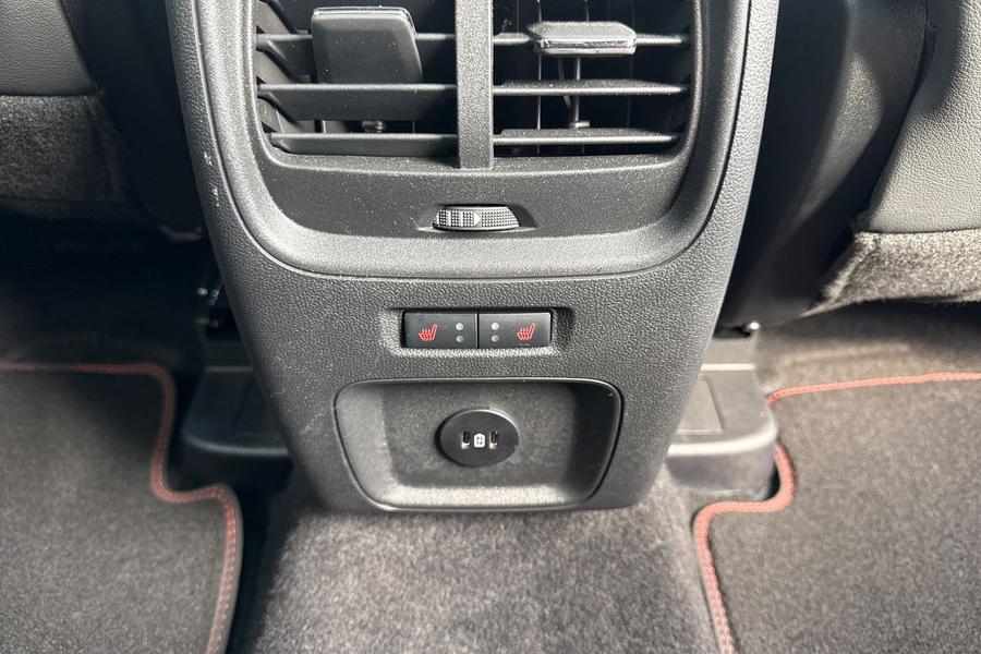 Ford KUGA Photo autoimg-7c550f4b602a49d0ffc3a6aebb8ad52f22194502.jpg