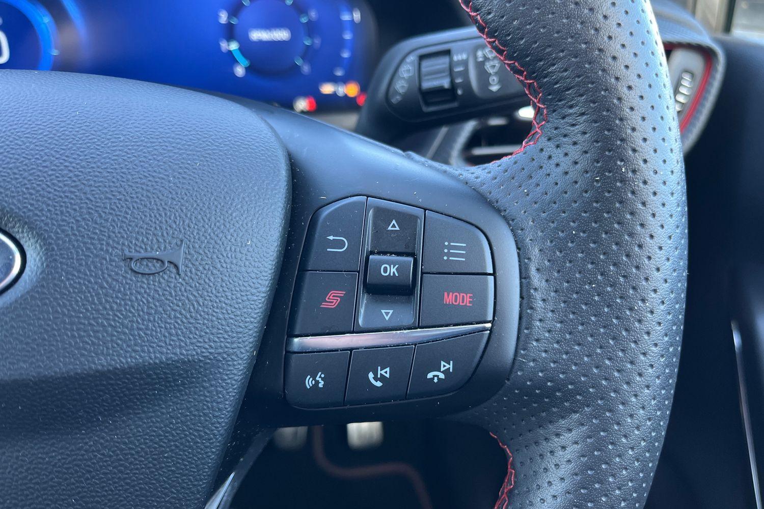 Ford FIESTA Photo 36