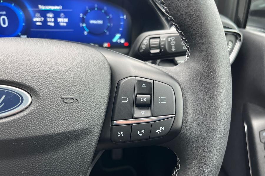 Ford FIESTA Photo autoimg-7c60629668608d63d24863aef98be01d78667ce5.jpg