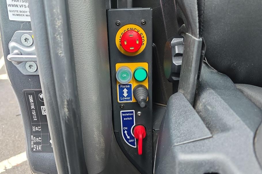 Used Ford TRANSIT 17