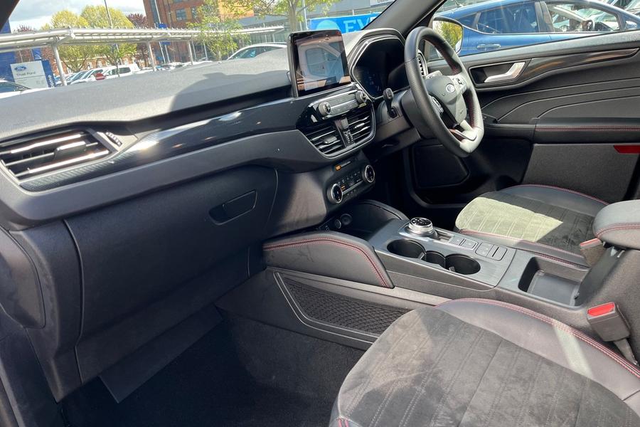 Ford Kuga Photo autoimg-7c6162edba5f8a266ffcf8e61435cddc10e7ca36.jpg