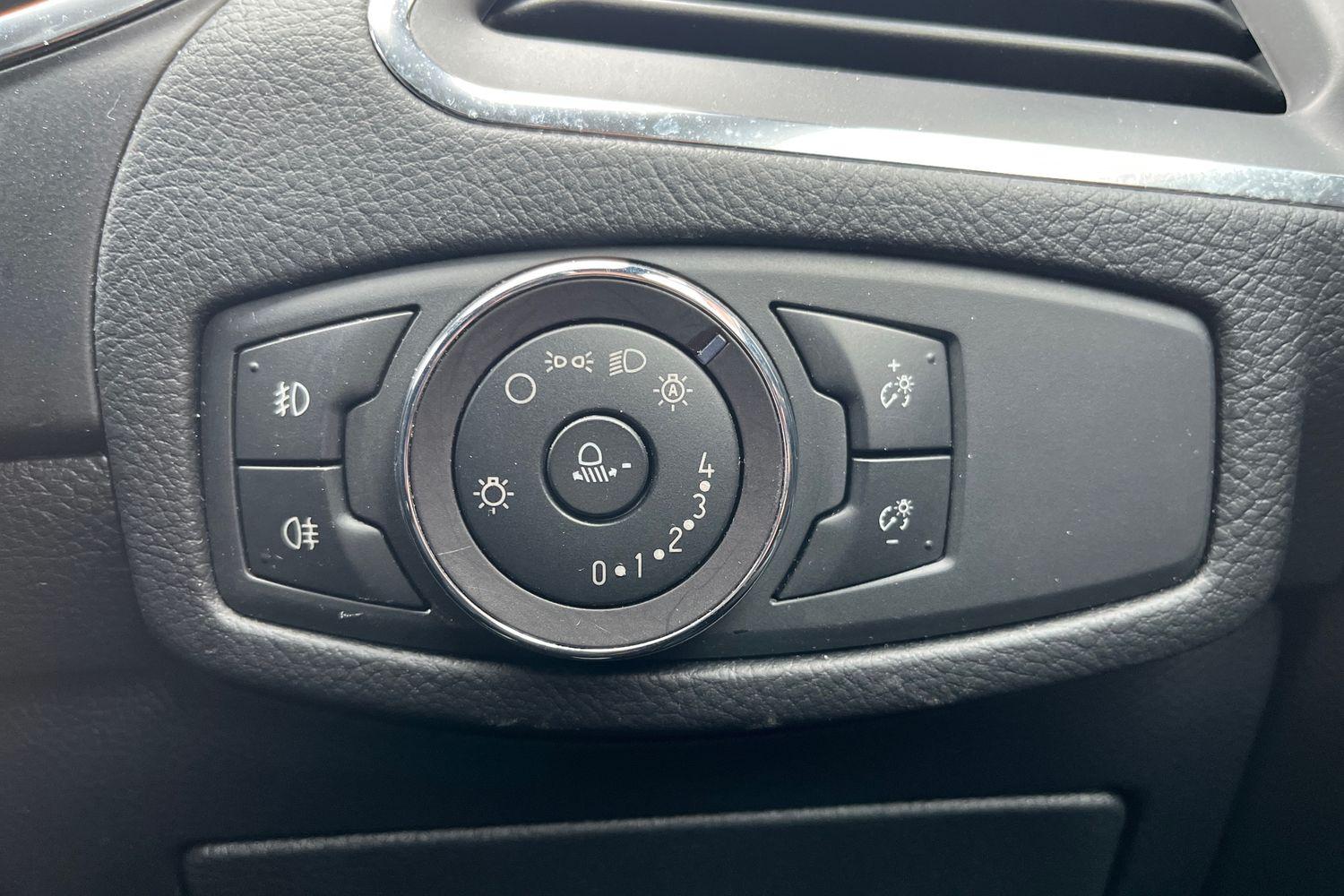 Ford S-Max Photo 22