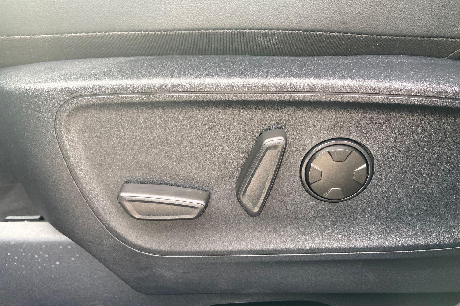 Ford KUGA Photo 37