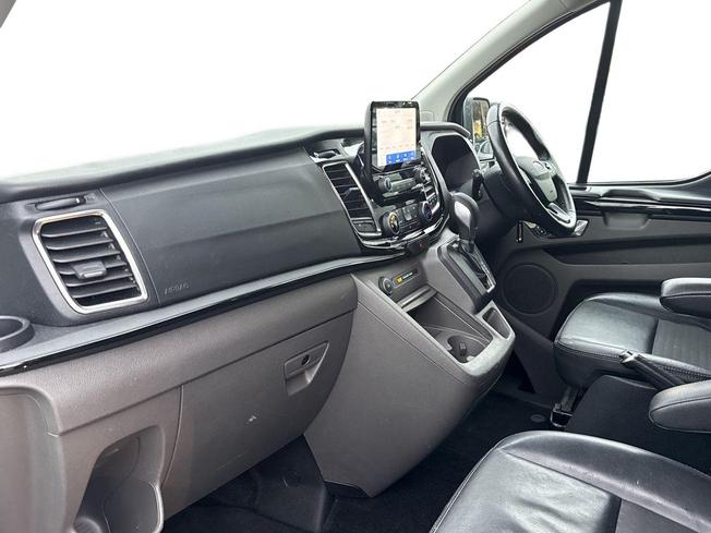 FORD Tourneo Custom Photo 2