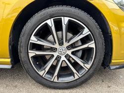 VOLKSWAGEN Golf Photo 5