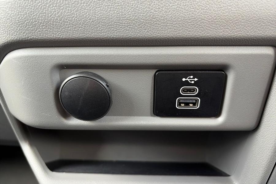 Ford TRANSIT CUSTOM Photo autoimg-7c6c22e2f46126ba97532adeebb26f5b442d3111.jpg