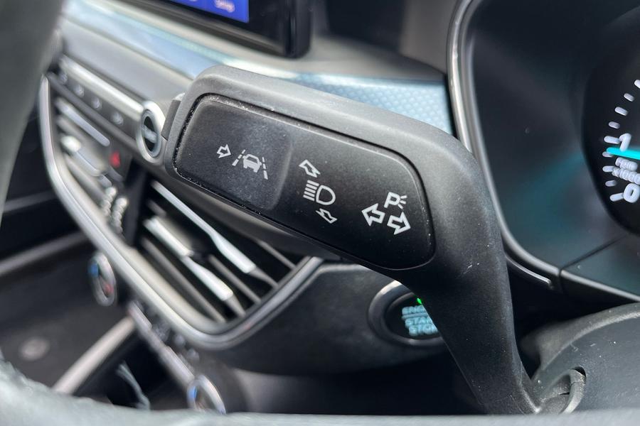 Ford FOCUS Photo autoimg-7c6c7e3aa6a0c425f6c7fdc4665b92a60aea9a0e.jpg