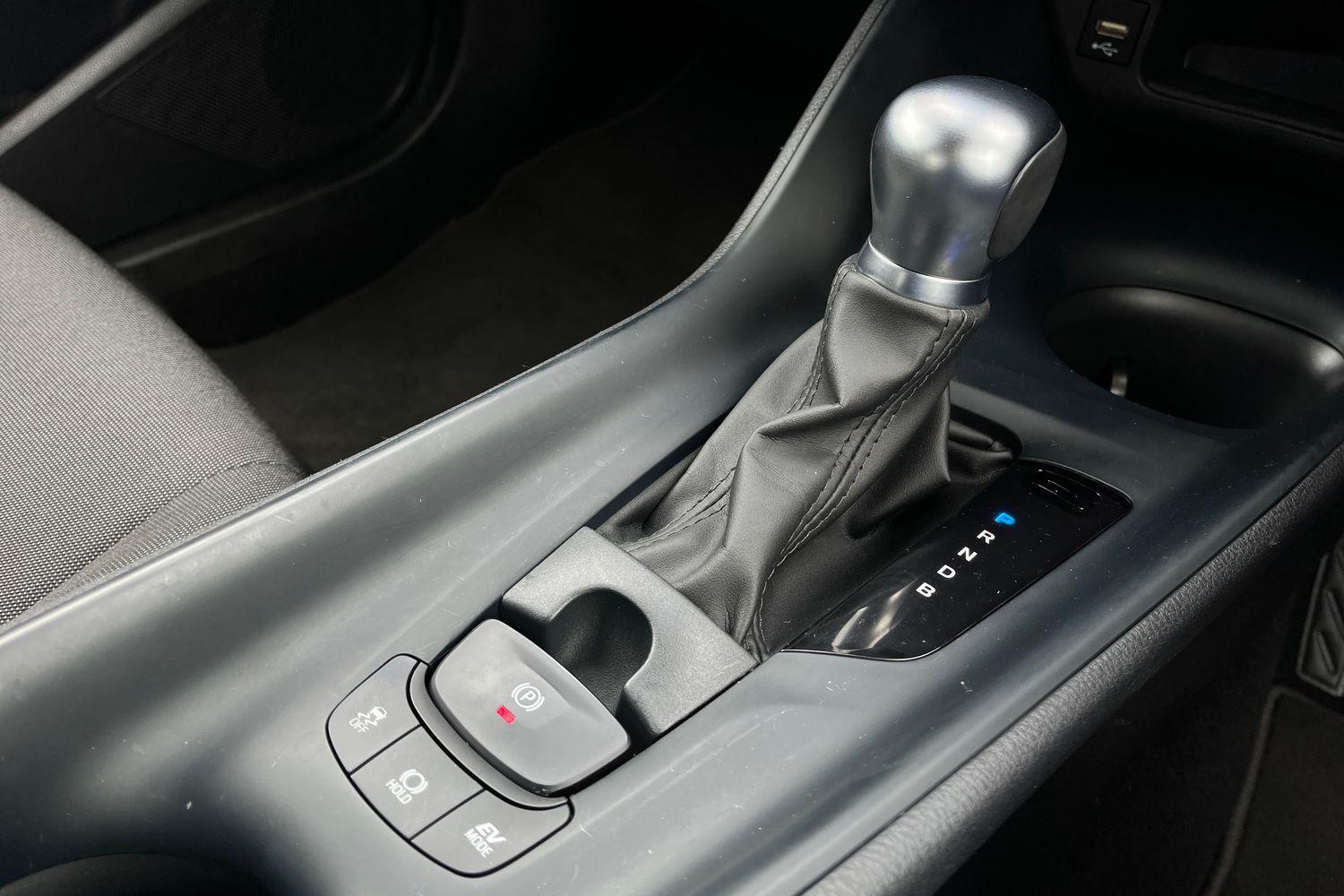 Toyota C-HR Photo 35