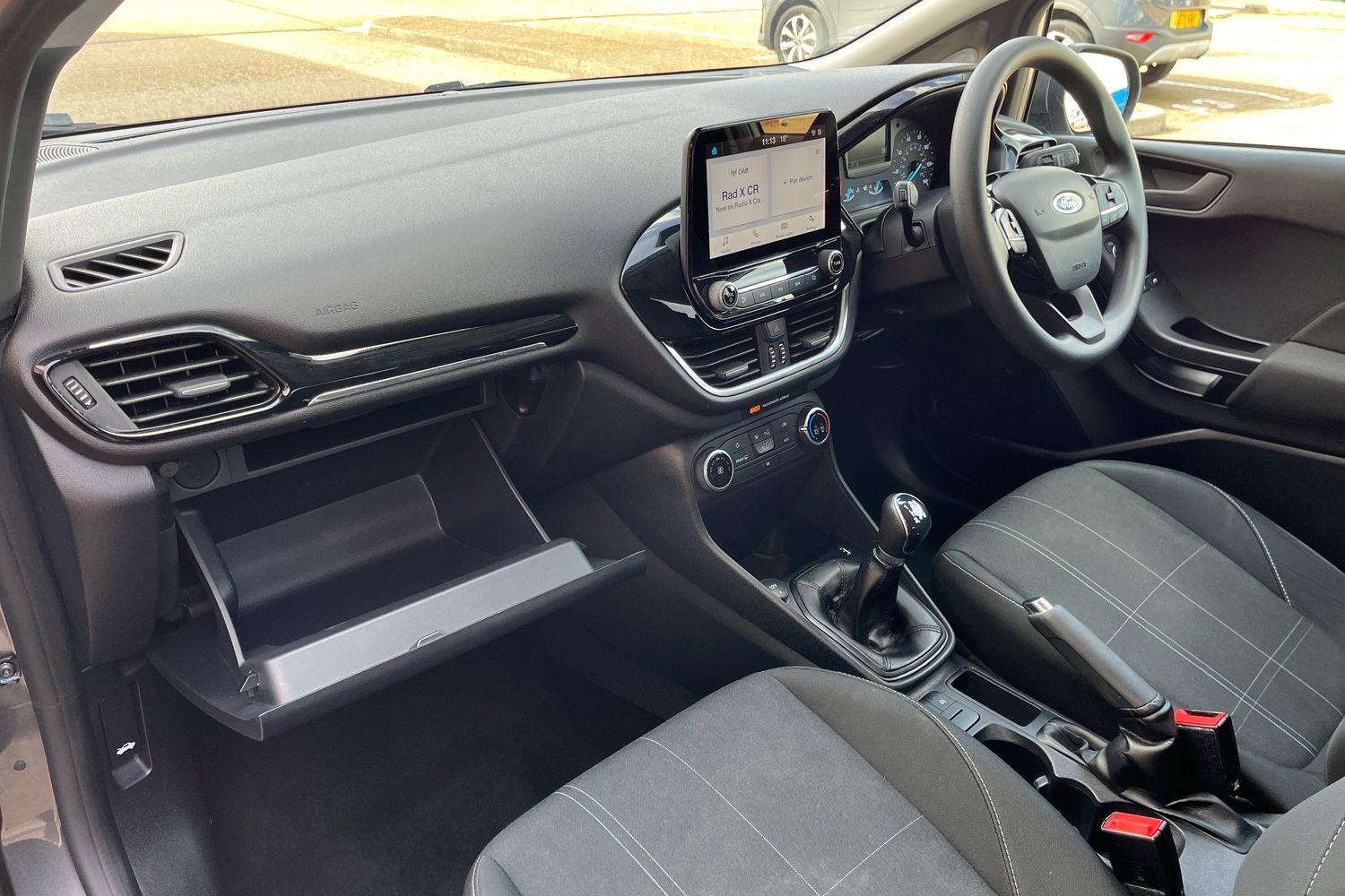 Ford Fiesta Photo 36