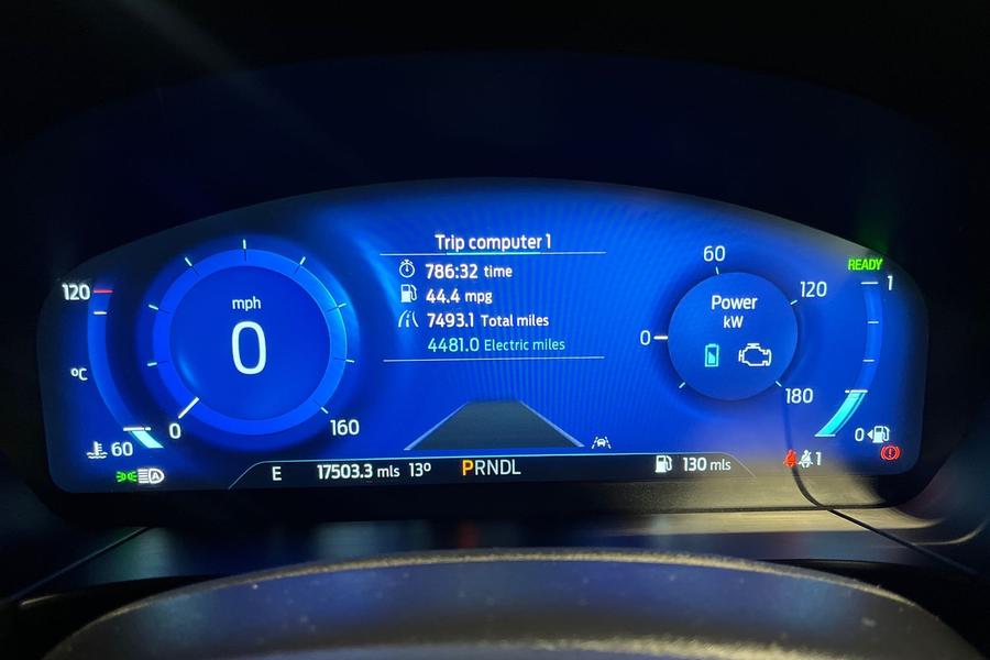 Ford KUGA Photo autoimg-7c6f7dd434beccfbdb8fd72c885aa74c987123a1.jpg