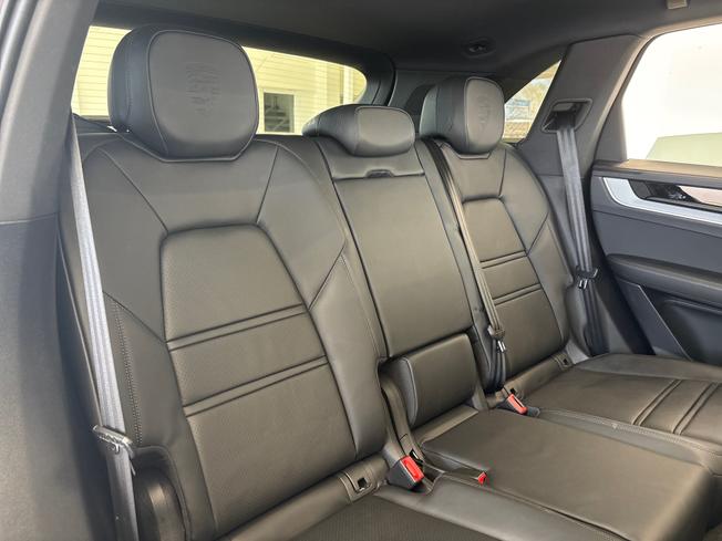 PORSCHE Cayenne Photo 29