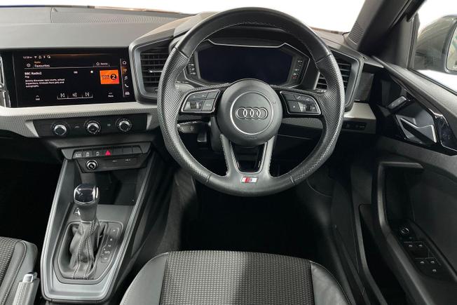 AUDI A1 Photo 11