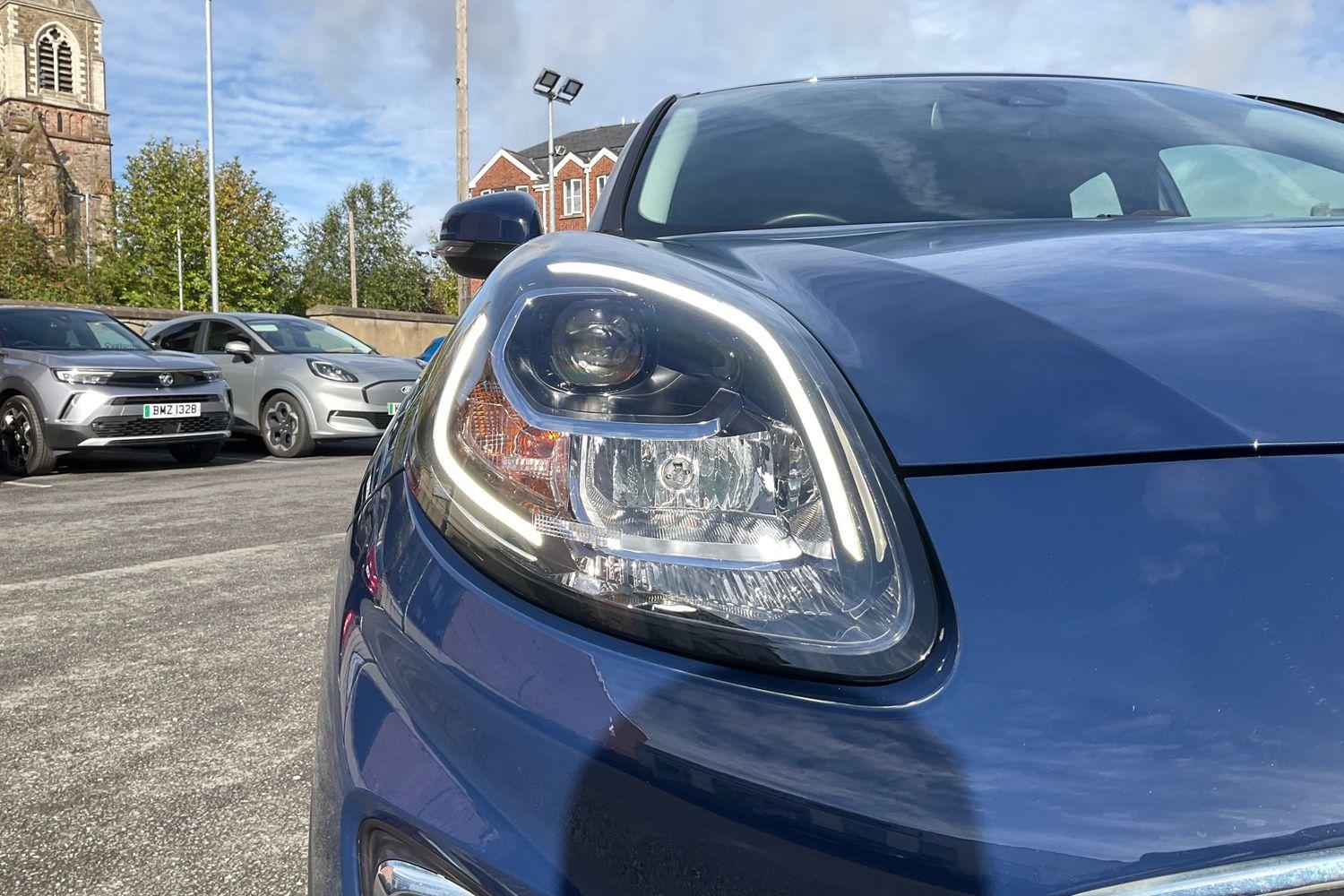 Ford PUMA Photo 36