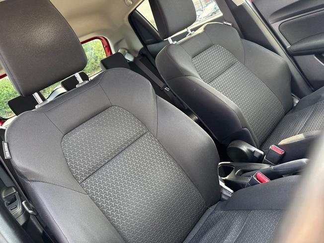 SUZUKI Swift Photo 25