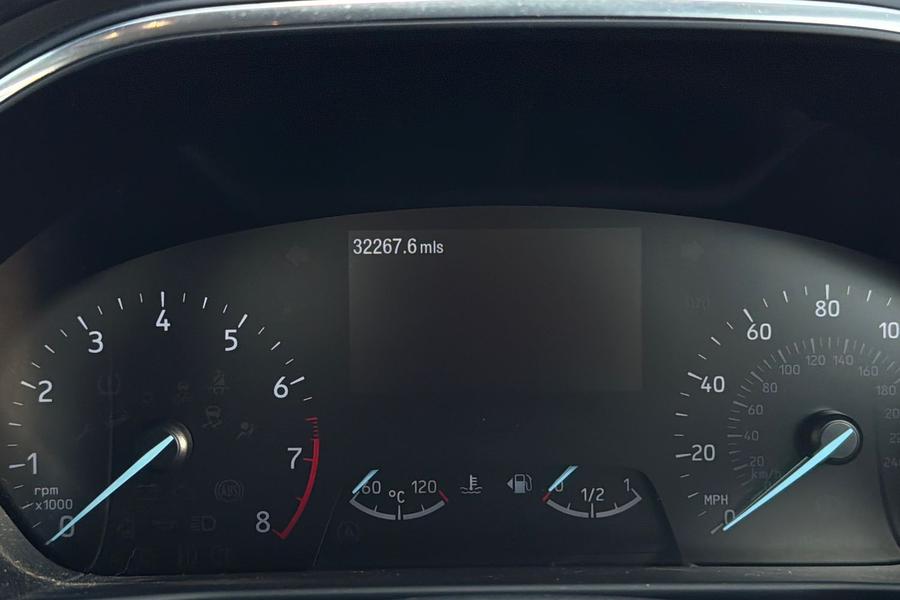Ford FOCUS Photo autoimg-7c78e229b7042941dd1646e9cc042c5000e0e940.jpg