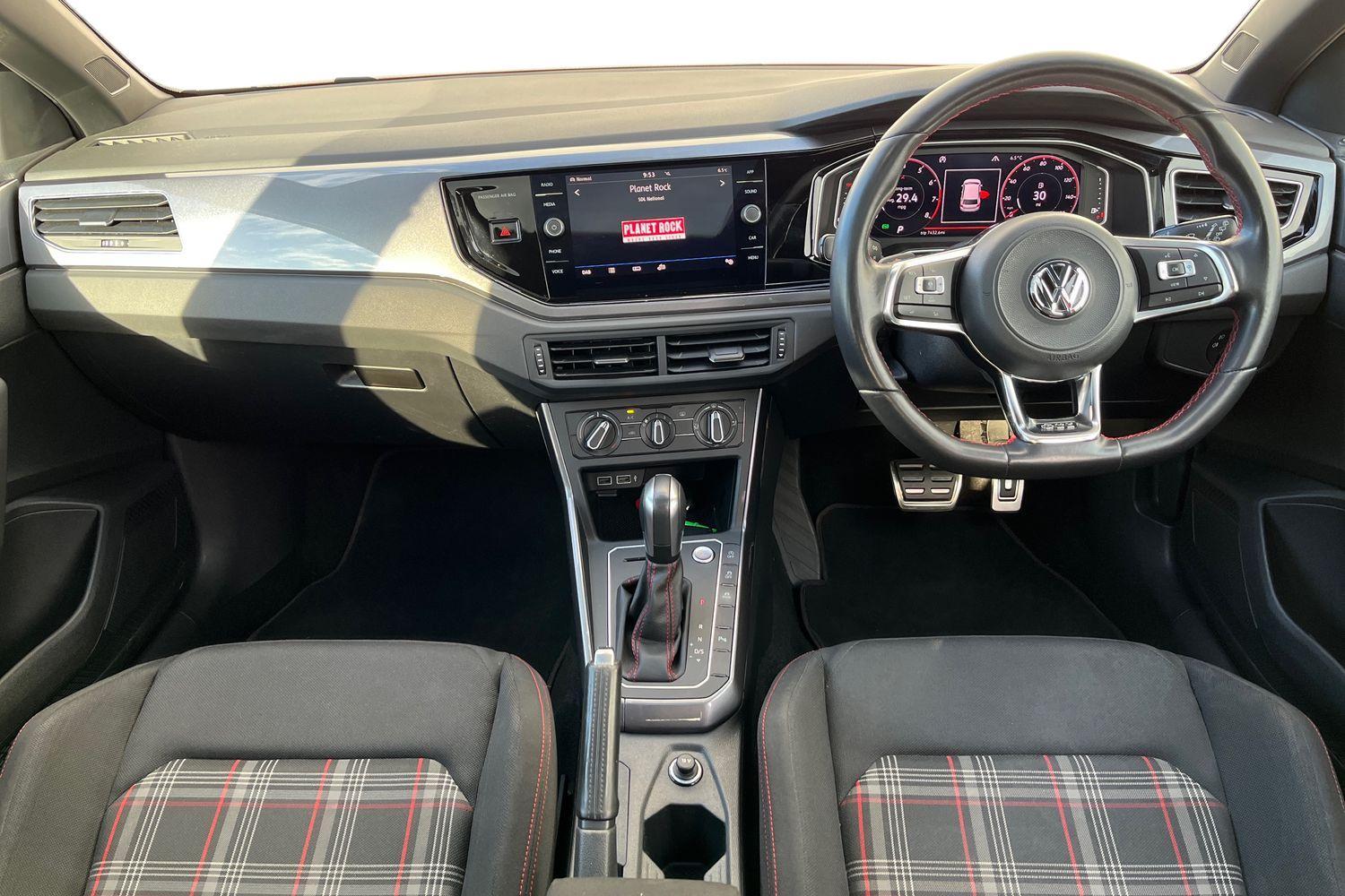 Volkswagen POLO Photo 9