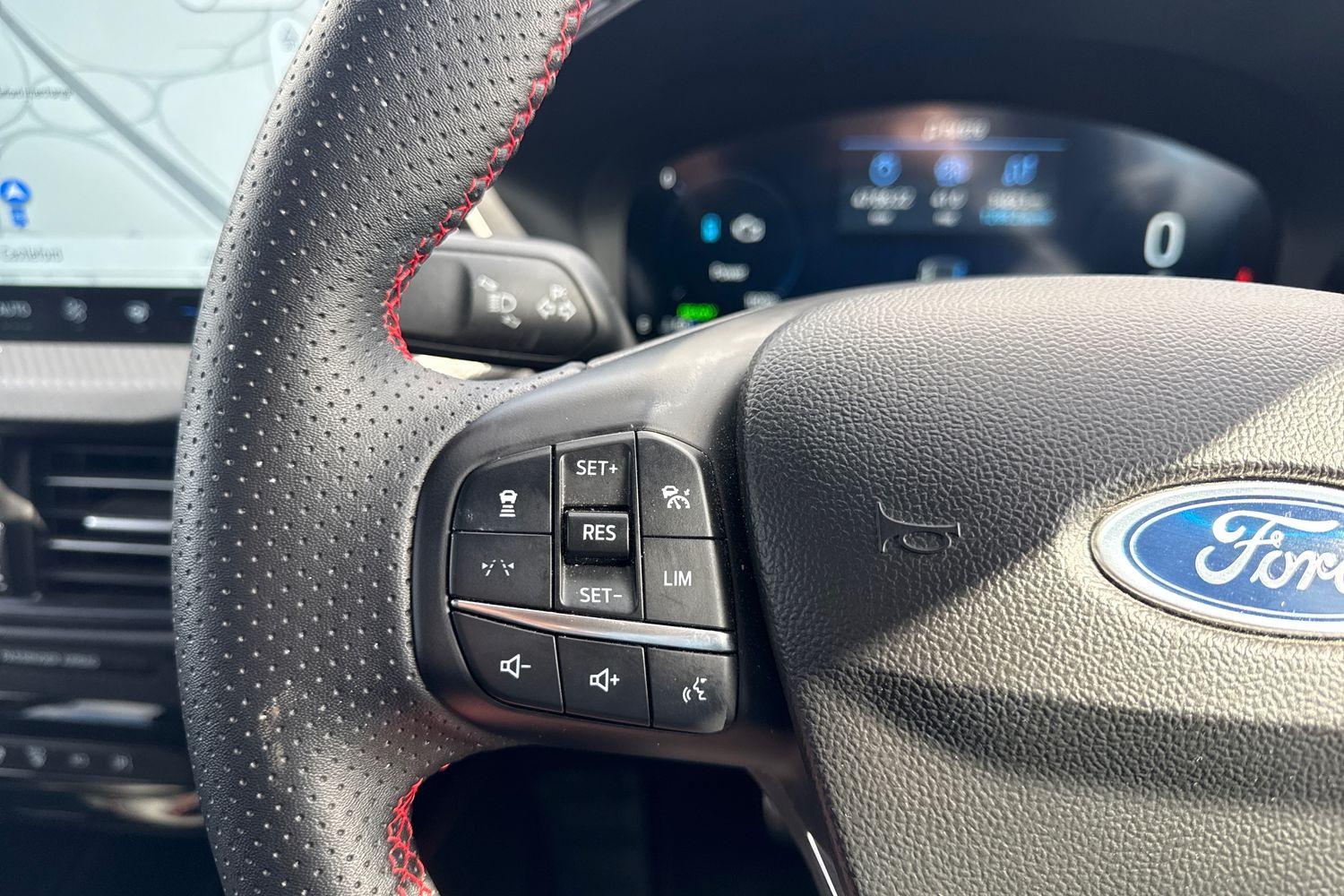 Ford KUGA Photo 28