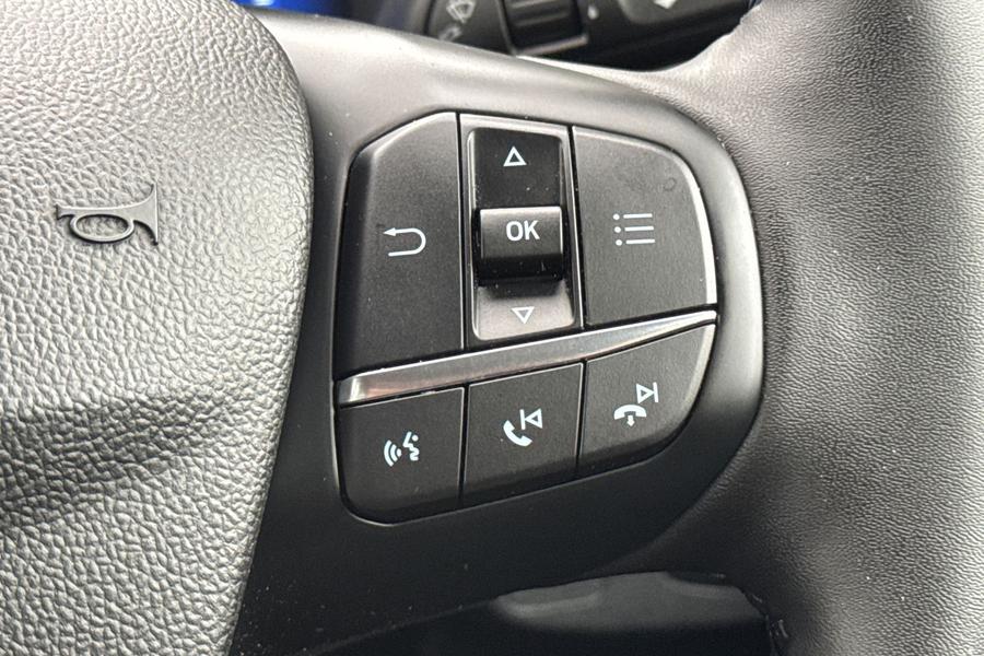 Ford FOCUS Photo autoimg-7c7eb5a6eb3fbf4287e22a23a978a5f526c9612c.jpg