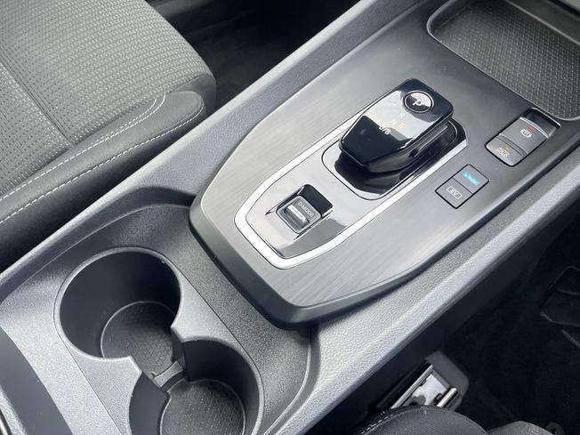 NISSAN Qashqai Photo 40