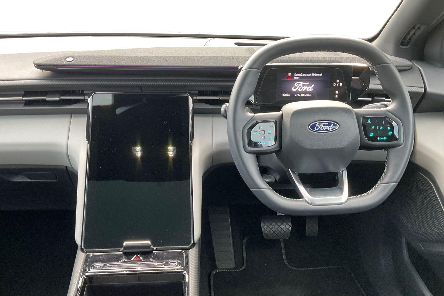 Ford Explorer Photo 10