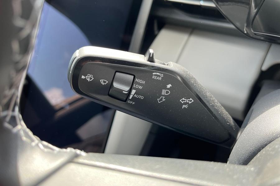 Ford Explorer Photo autoimg-7c8a7342d4edd2eceb0427fee9c4ef2d203fb43e.jpg