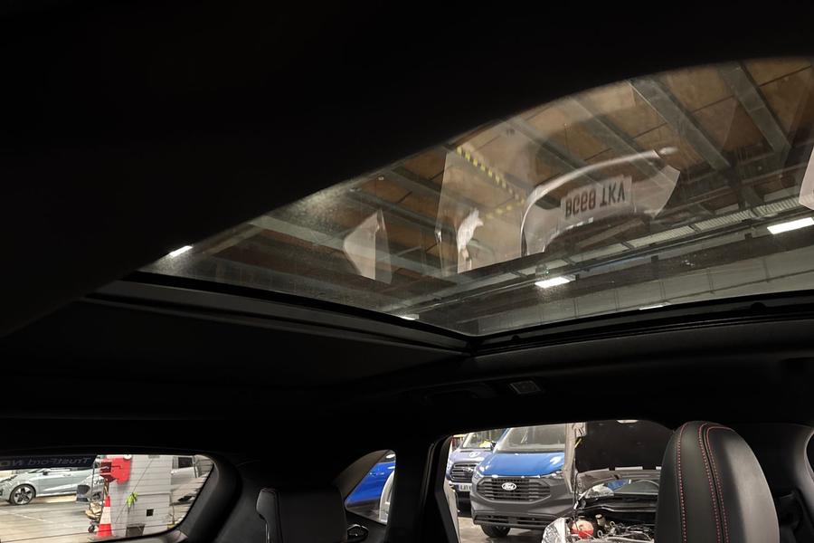 Ford KUGA Photo autoimg-7c8bad44e7856d534486cf5edbd1fd61adbebf4c.jpg