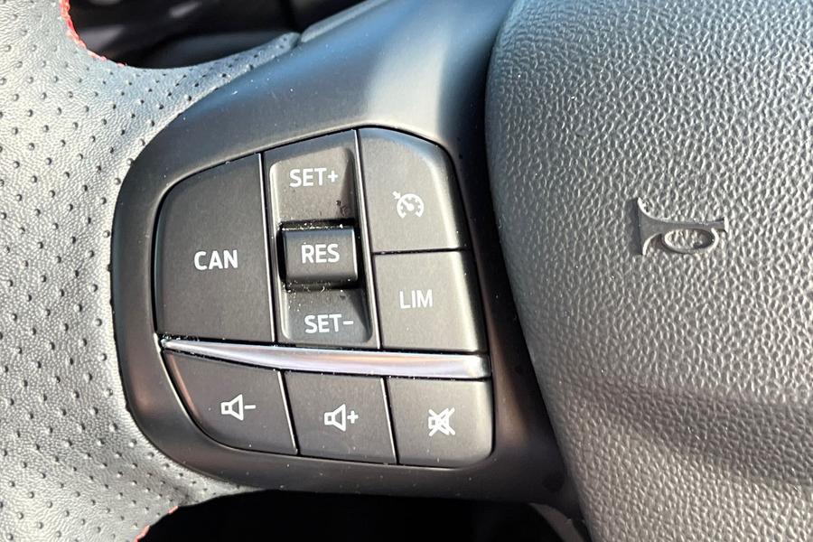 Ford FIESTA Photo autoimg-7c90766b9d2e18847fe36ede59c3f3e5dc9e51c5.jpg