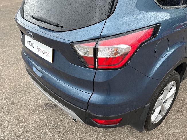 FORD Kuga Photo 24
