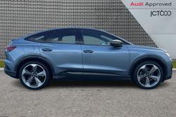 AUDI Q4 e-tron Photo 4